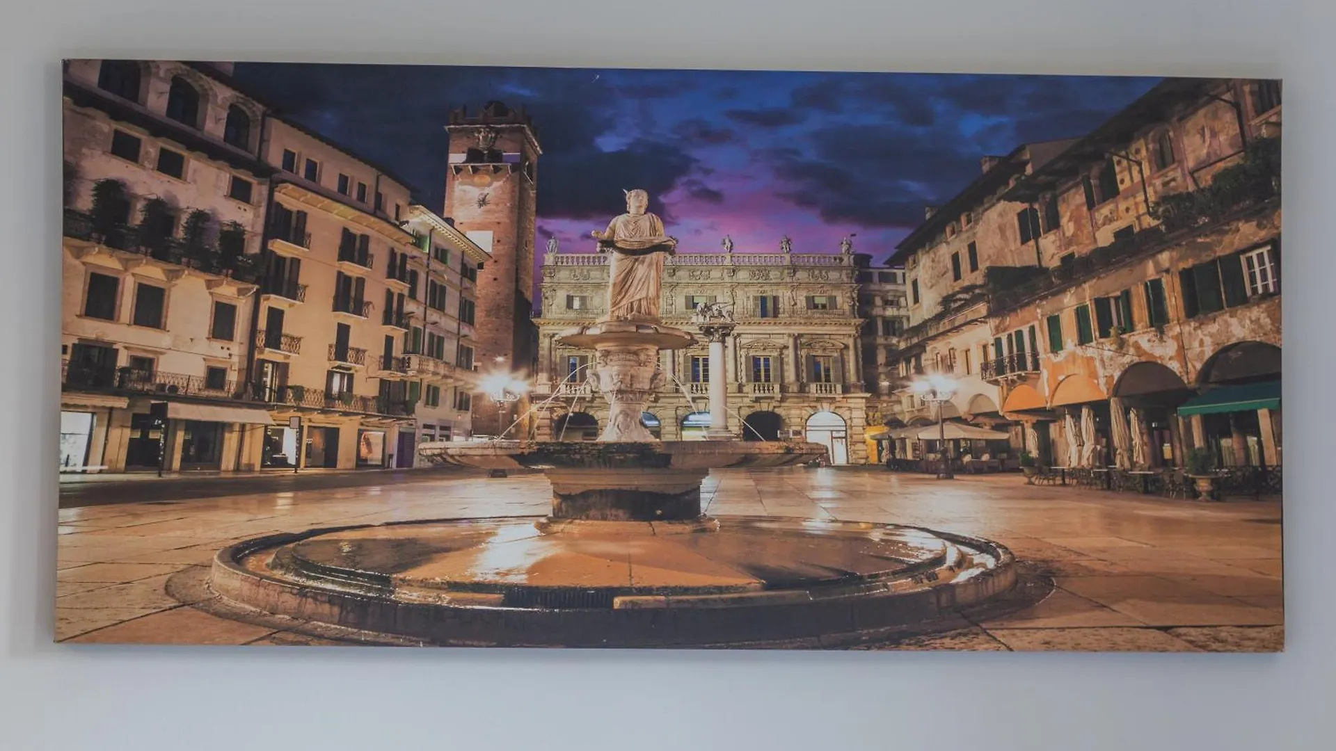 Stravagante Hostel & Rooms Verona Italy