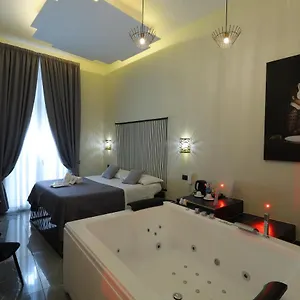 https://il-salotto-della-regina.hotels-amalfi.com