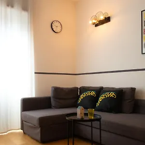 One Step Apartment Florence