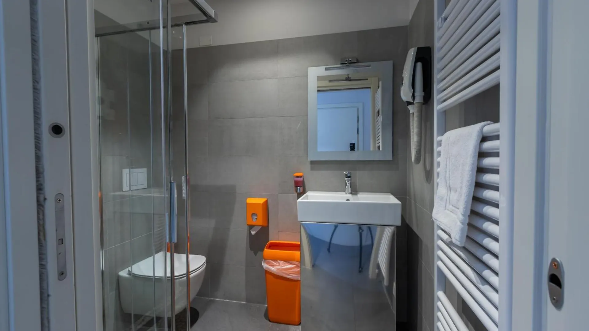 Stravagante Hostel & Rooms 베로나