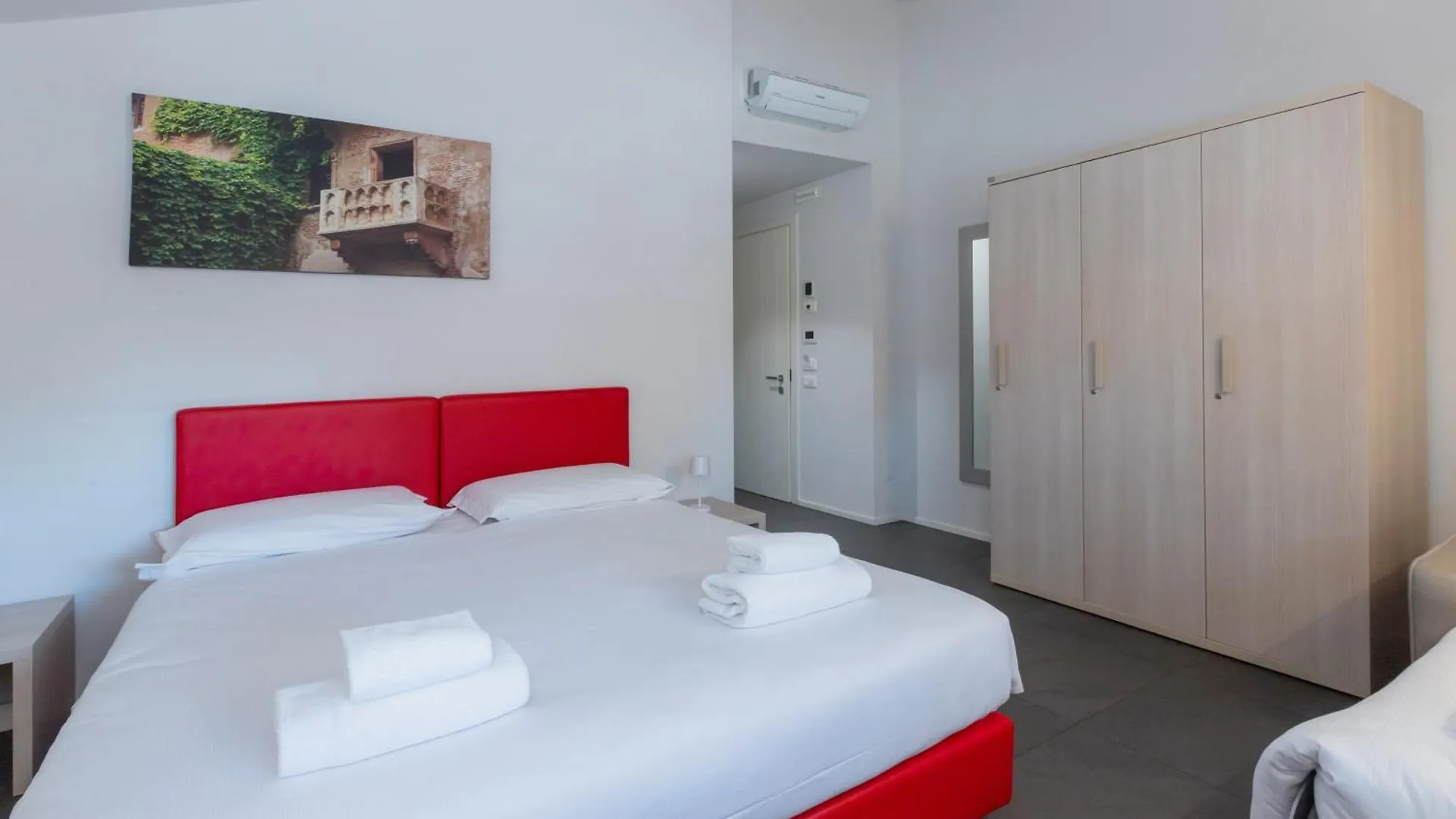 Stravagante Hostel & Rooms 베로나 이탈리아